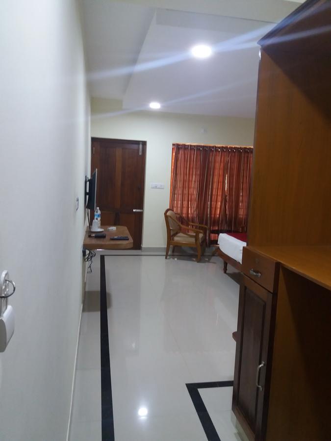 Travancore Island Resort Thiruvananthapuram ภายนอก รูปภาพ