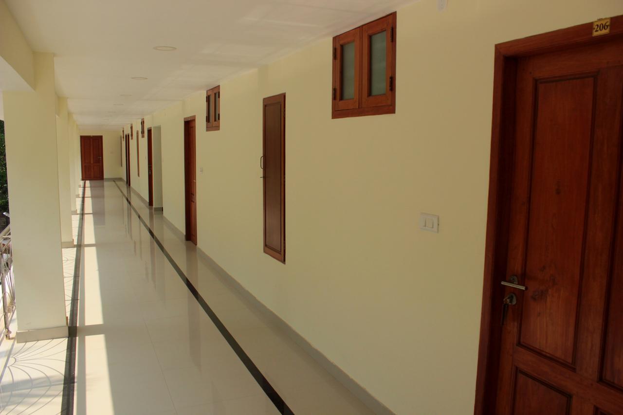 Travancore Island Resort Thiruvananthapuram ภายนอก รูปภาพ